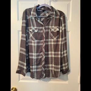 Torrid Grey Plaid Button Blouse.  NWOT, size large